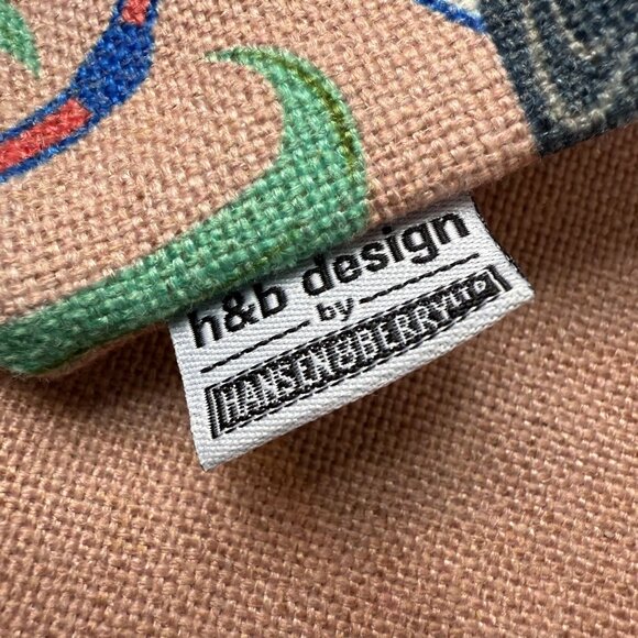 New Zealand Birds Pink Decorative Linen Pillow Case - Picture 5 of 5